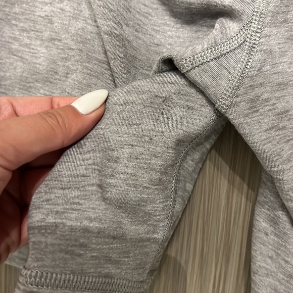 ARITZIA | TNA biker shorts - Picture 3 of 3